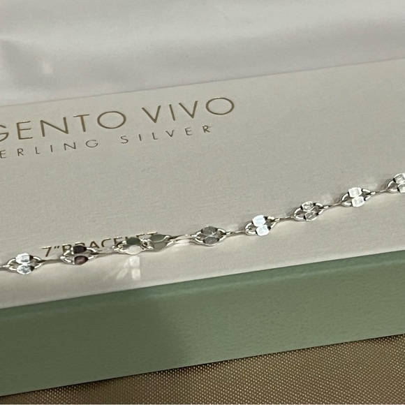 Argento Vivo Sterling Silver Disc Line Bracelet 7” NWB Dainty & Lightweight - Picture 6 of 10